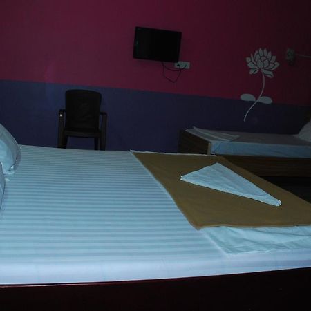 Jayalakshmi Residency 호텔 티루파티 외부 사진
