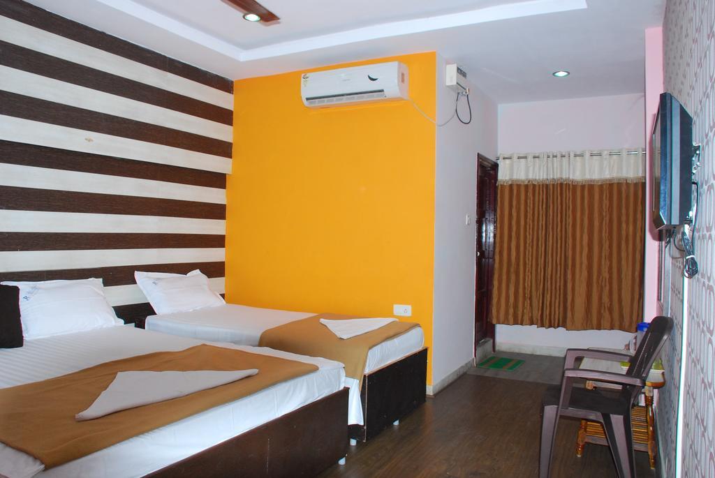 Jayalakshmi Residency 호텔 티루파티 객실 사진
