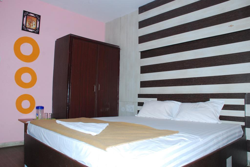 Jayalakshmi Residency 호텔 티루파티 객실 사진